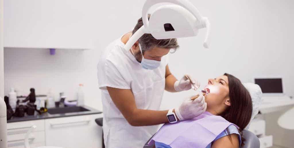 Ile Kosztują Licówki W Uk Polski Dentysta West Bromwich 9422